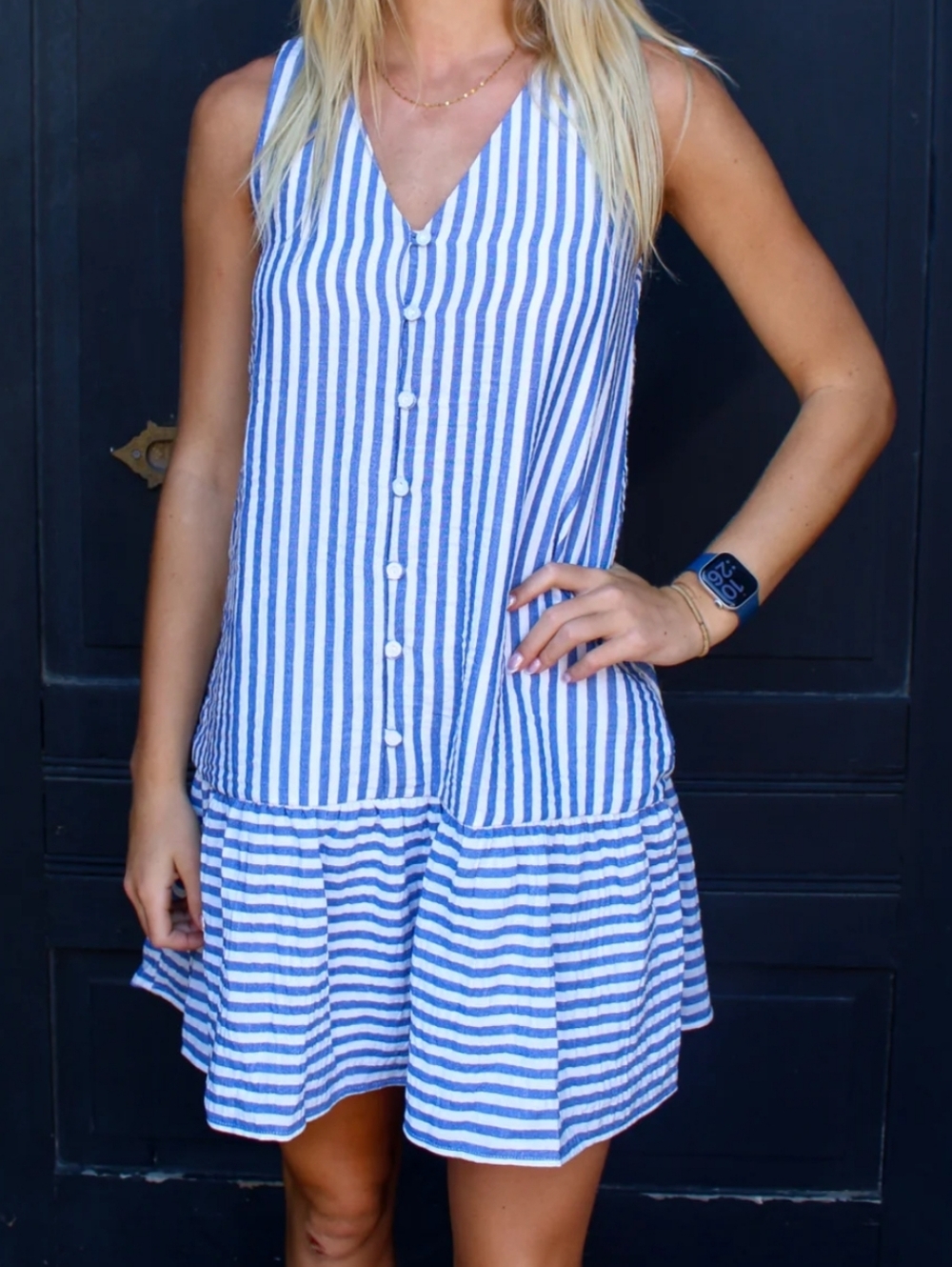Gilli NWT Blue and White Striped Sleeveless Ruffle Hem Bottom Dress Size Medium